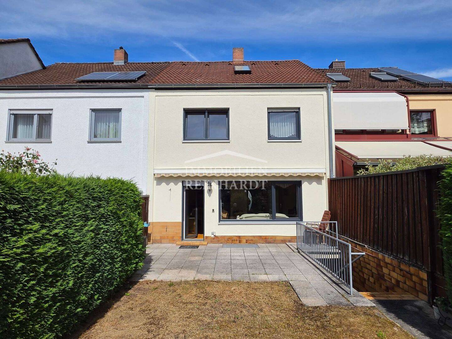 Ihr neues Zuhause! Gepflegtes Reihenhaus im Grünen in begehrter und ruhiger Lage am Pelzhügel!, 96450 Coburg