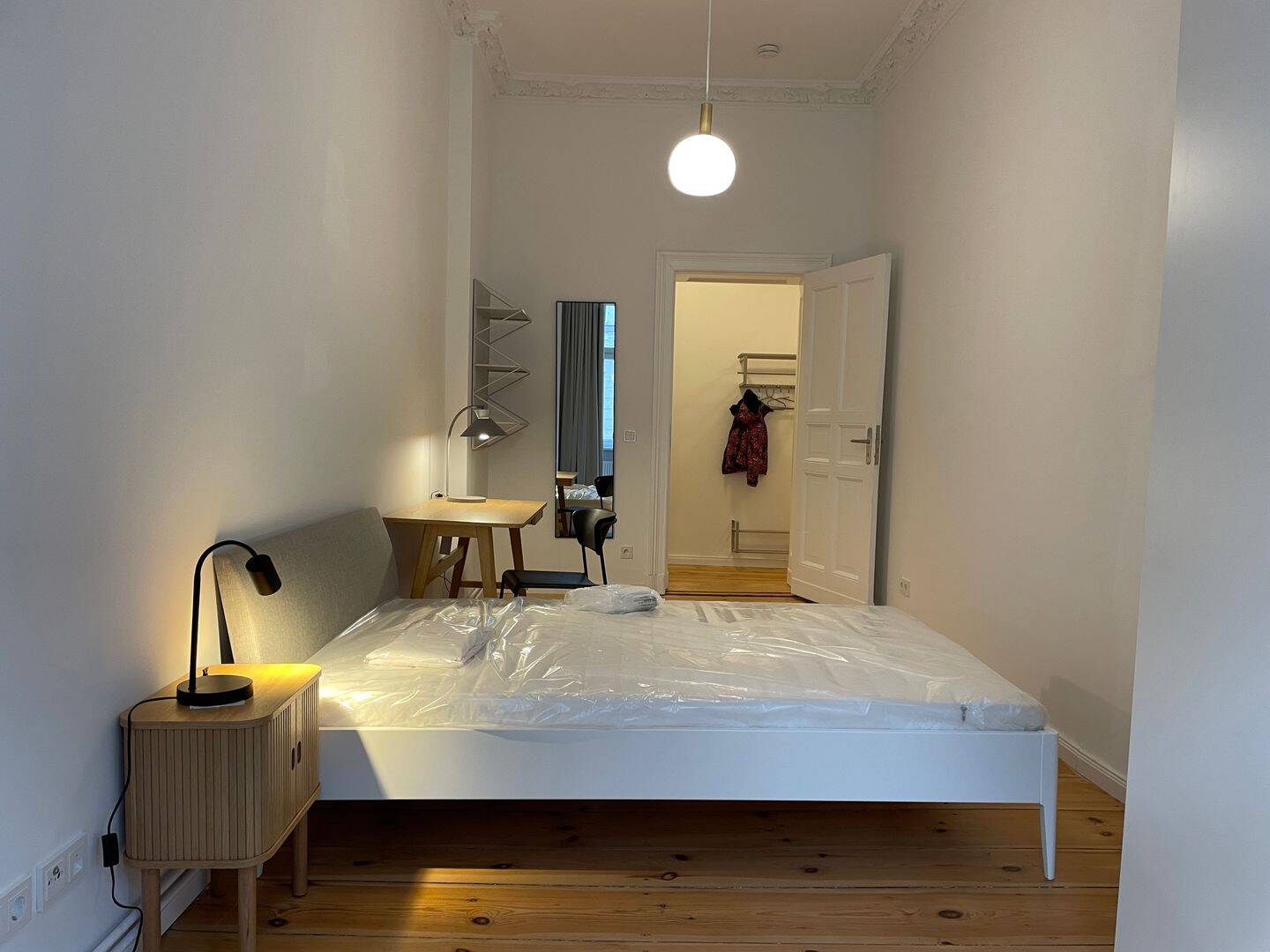 Neue 3er WG: stilvolle WG-Zimmer in zentraler Lage Berlin Schöneberg, 10829 Berlin (Tempelhof-Schöneberg Schöneberg)