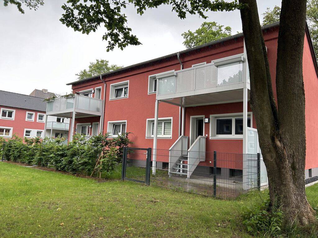 Bei VIVAWEST die Sonnenstrahlen auf der eigenen Terrasse genießen., 47178 Duisburg (Alt-Walsum Overbruch Vierlinden)