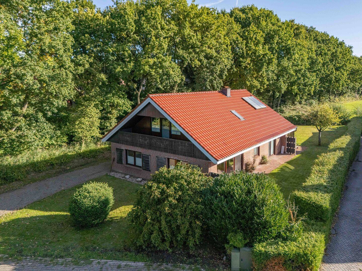 Ruhig wohnen in Aurich-Haxtum – großzügiges EFH mit schönem Garten, 26605 Aurich