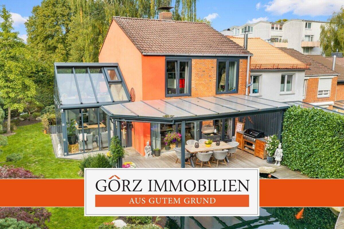 Traumhaftes und beeindruckendes EFH mit neuwertiger Traumküche im Wintergarten und großem Garten mit Schwimmteich!, 22547 Hamburg (Altona Bahrenfeld Eidelstedt Lurup)