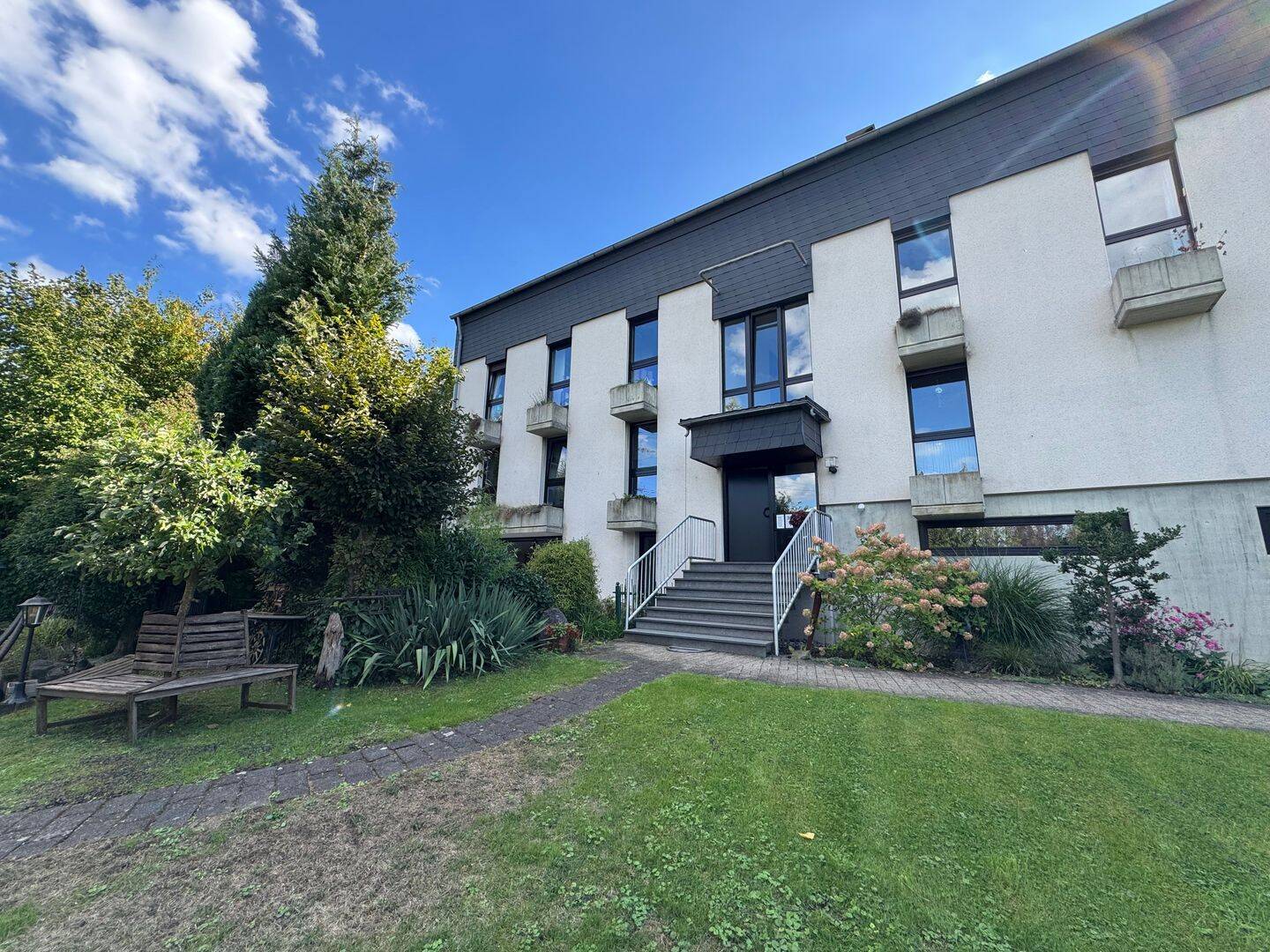 Gepflegte Eigentumswohnung mit Terrasse, 58119 Hagen (Hohenlimburg)