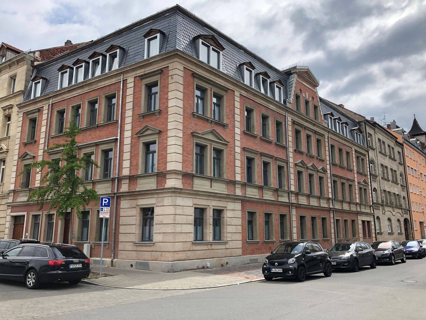 Ruhige, neuwertig 2 Z-Whg mit Balkon, 90763 Fürth (Südstadt Weikershof)