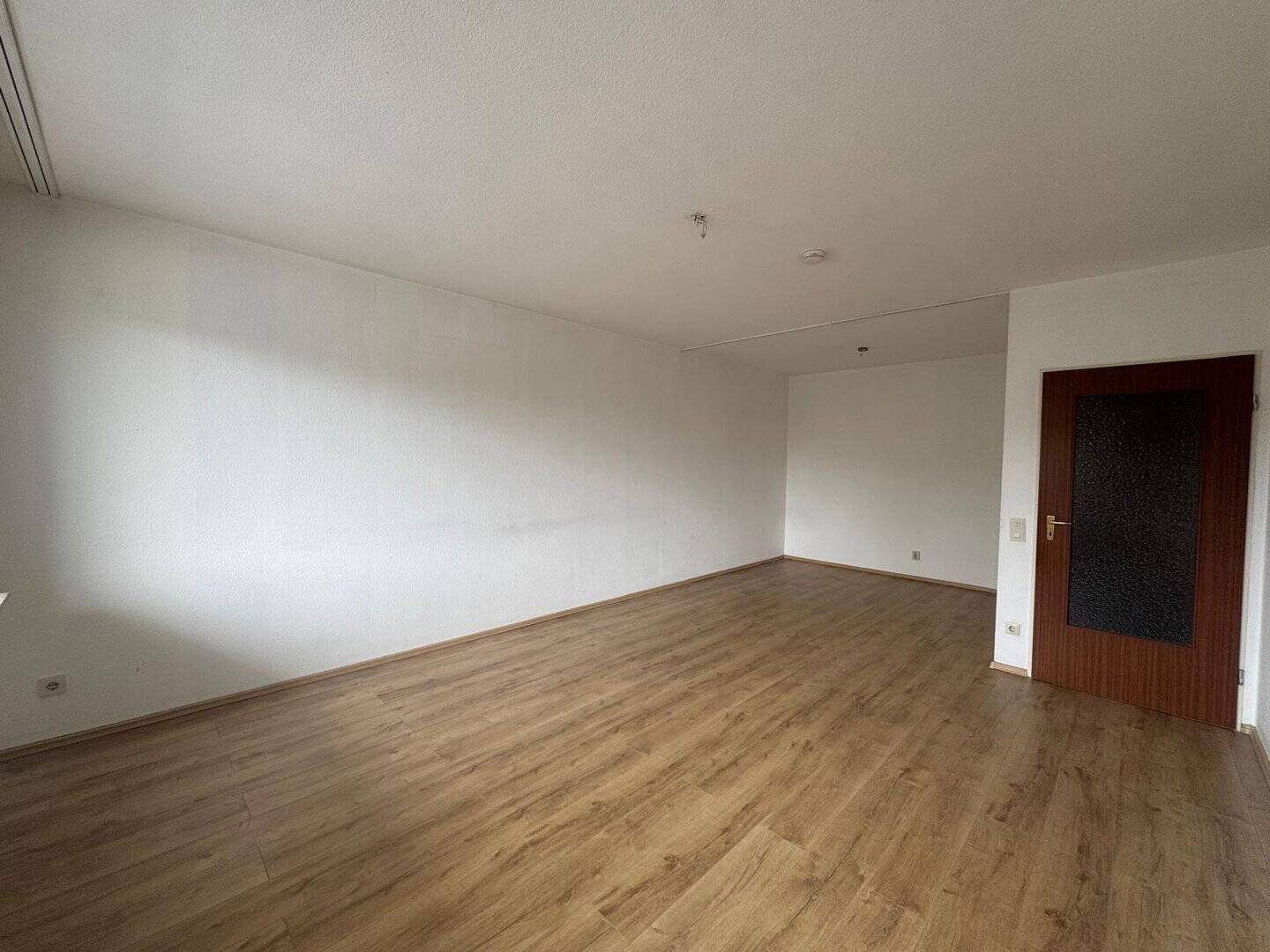 Single-Appartement mit gr. Balkon, 47269 Duisburg (Großenbaum Rahm)