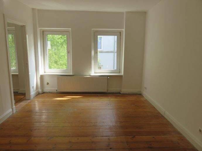 Altbauwohnung mit Charme in ruhigem Zweifamilienhaus in Bahnhofsnähe, 23558 Lübeck (Buntekuh Sankt Lorenz Nord Sankt Lorenz Süd)