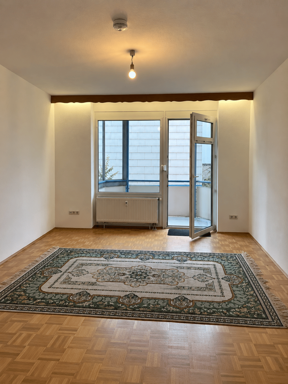 Renovierte 2,5-Zimmer-Wohnung mit neuer Einbauküche, 96050 Bamberg (Bamberg)