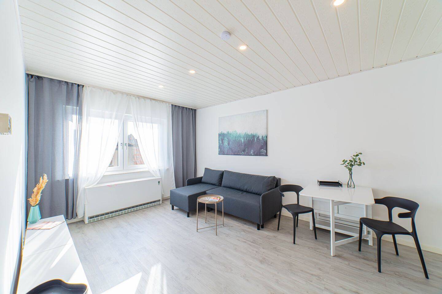 Vollständig sanierte, voll möblierte 2-Zimmer-Wohnung inkl. Internet und mit Balkon in Nürnberg, 90489 Nürnberg (Gärten bei Wöhrd Rennweg Veilhof Wöhrd)