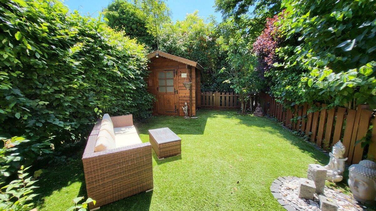 Provisionsfrei + Energie-Klasse B ! Reihen-Eck-Haus im Haus mit Garten, 63450 Hanau (Hanau)