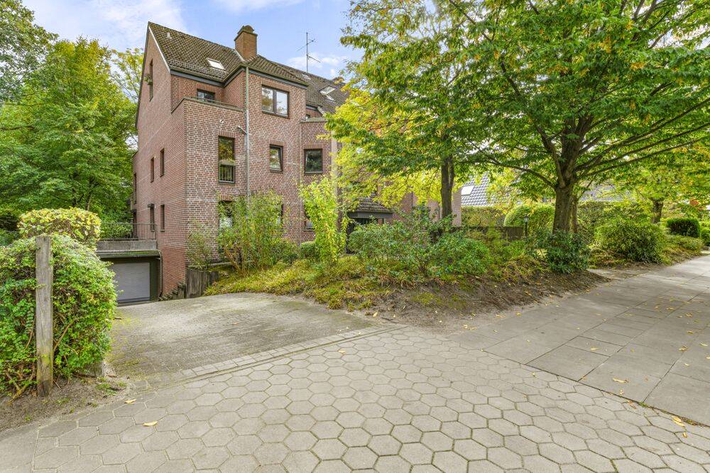 Gepflegte Erdgeschosswohnung mit großer Terrasse, 22043 Hamburg (Wandsbek Jenfeld Marienthal Tonndorf)