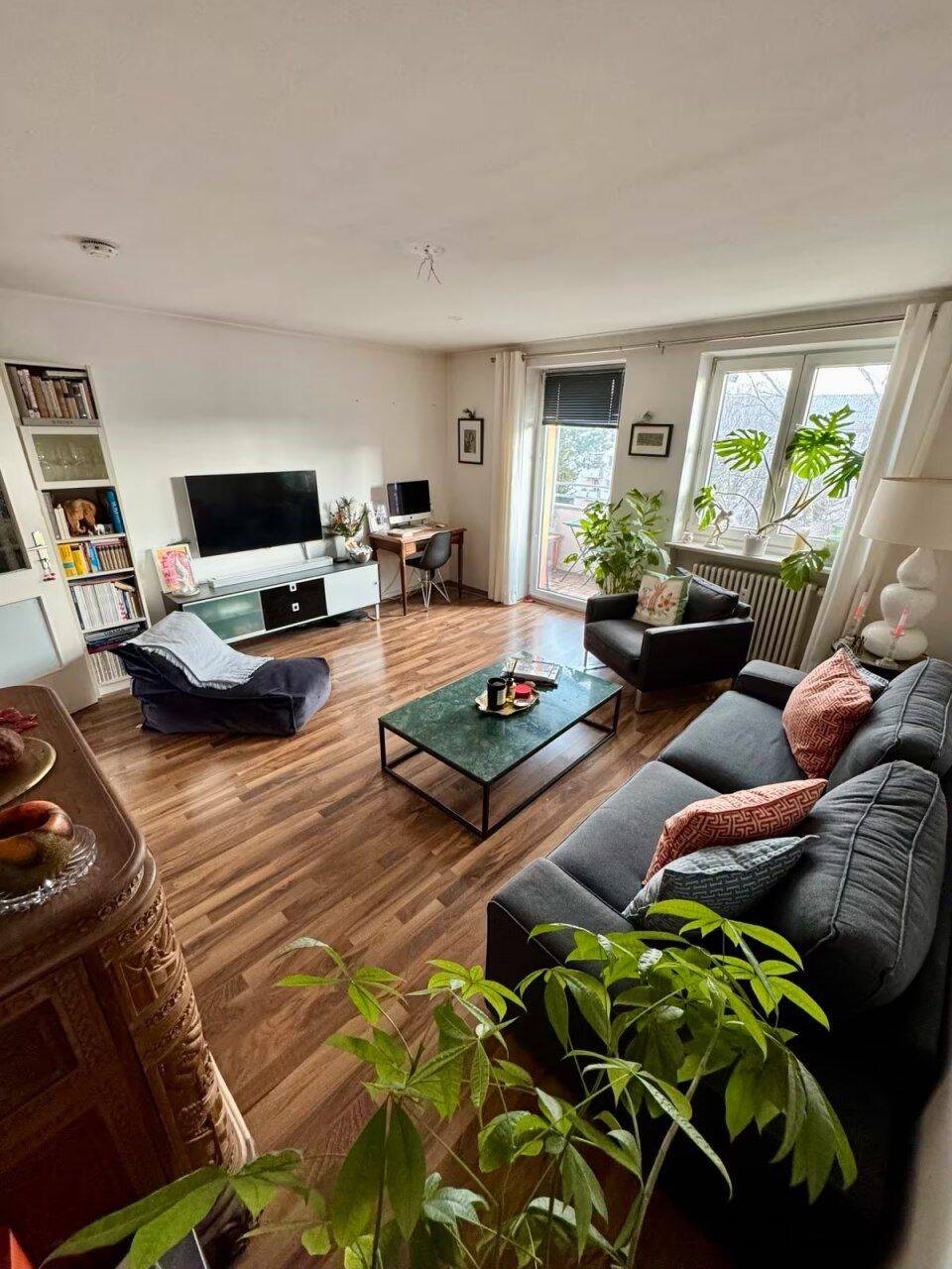 Lichtdurchflutete 2,5-Zimmer-Wohnung mit Balkon & Stellplatz, 81539 München (Obergiesing Ramersdorf-Perlach Untergiesing-Harlaching)