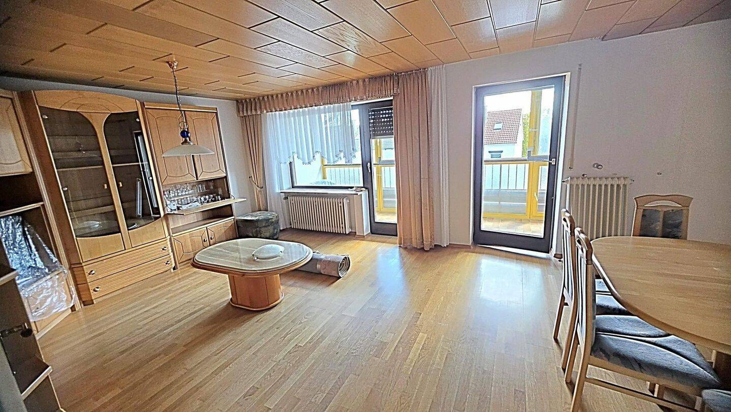 Großzügige 5-Zimmer-Wohnung (wie ein eigenes Haus), 84478 Waldkraiburg