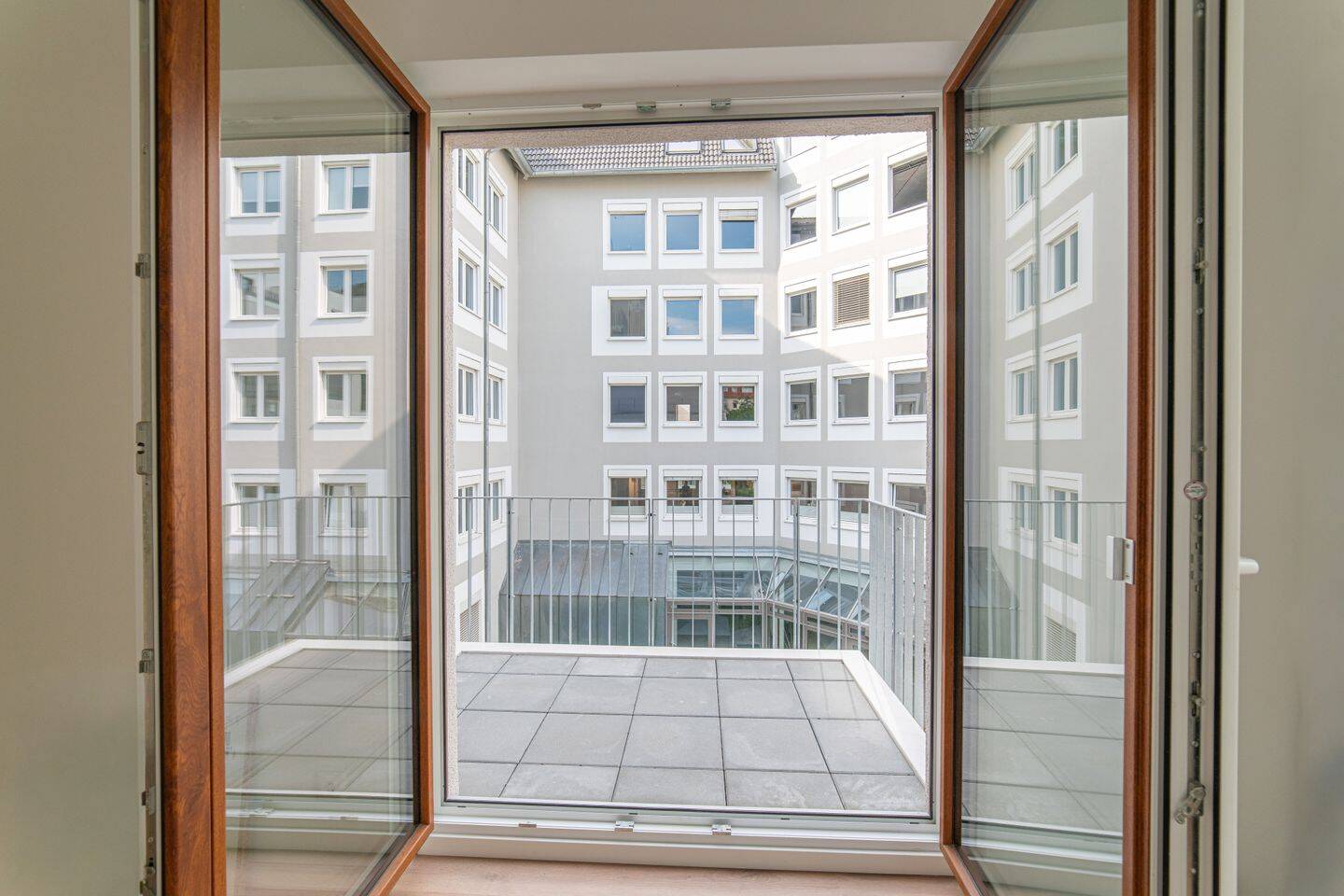 Modern Manhattan-Style Apartment with Balcony Apt 226, 10247 Berlin (Friedrichshain-Kreuzberg Friedrichshain Prenzlauer Berg)