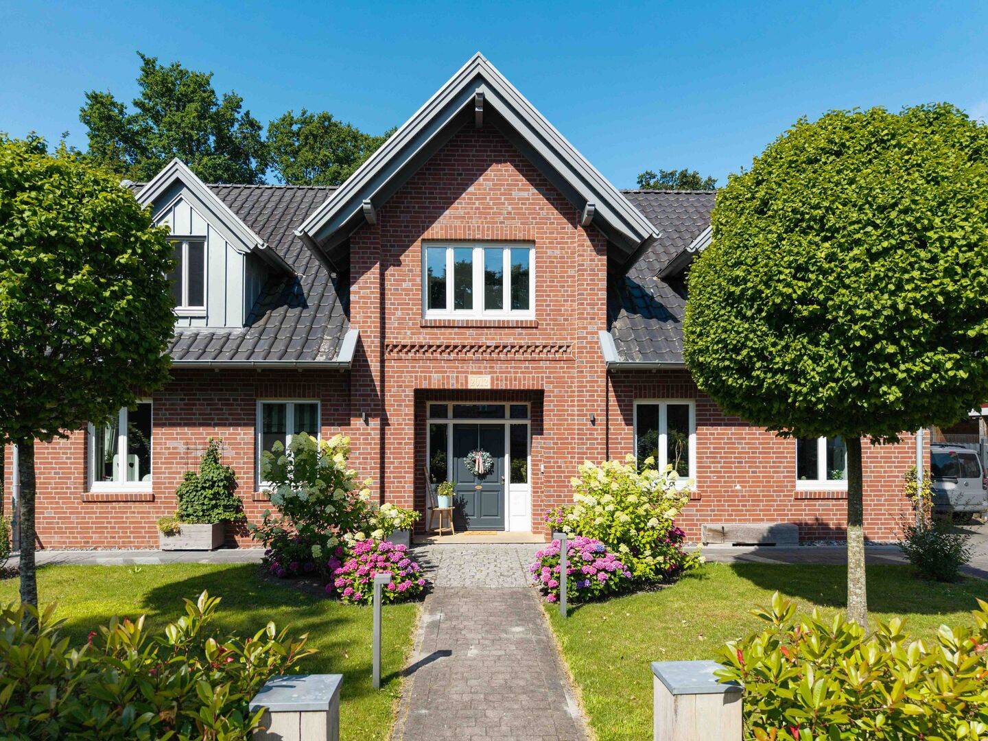 Wohnidylle auf höchstem Niveau – traumhafte Wallheckenlage in Logabirum mit Tiefenerdwärme, 26789 Leer (Ostfriesland)