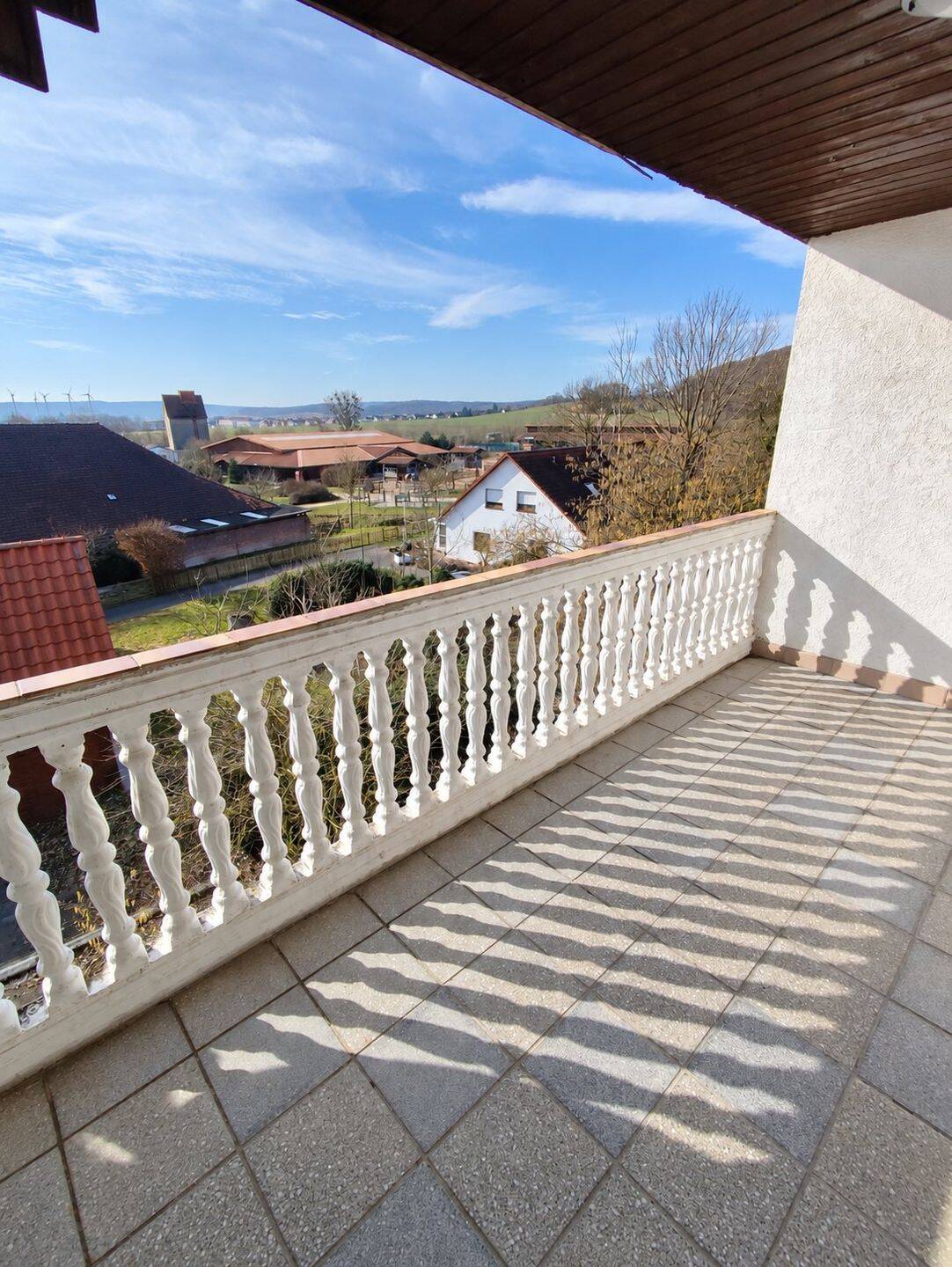 Maisonette-Wohnung mit sonniger Loggia, 31832 Springe