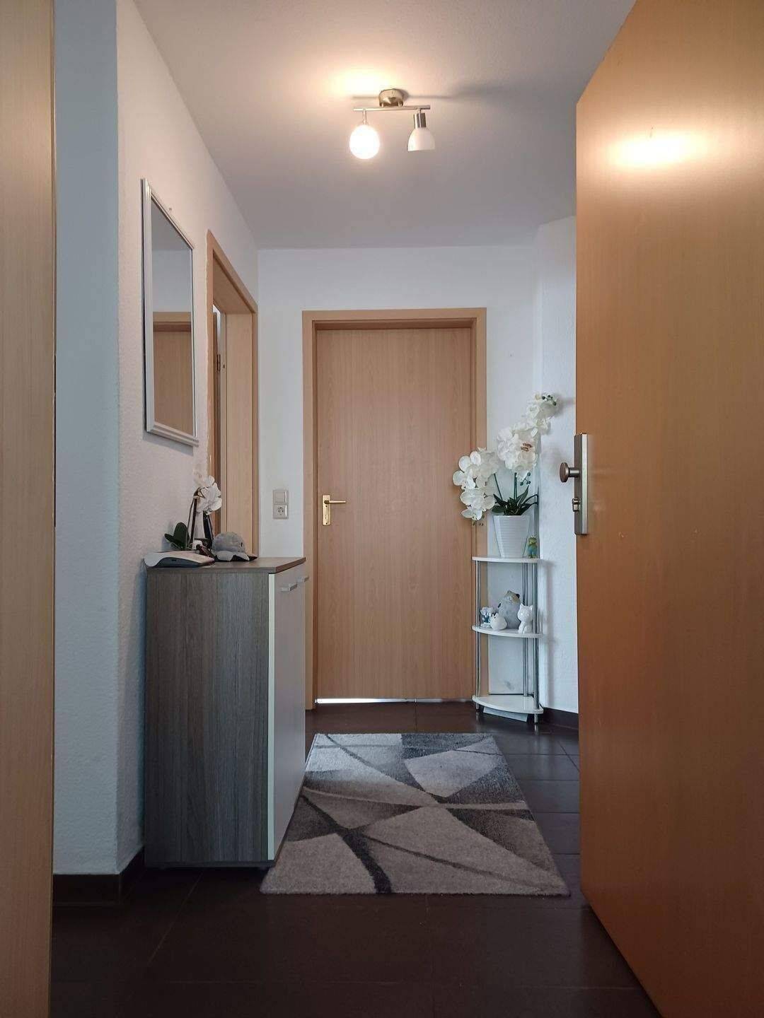 3-Zi. Terrassen-Wohnung in kleiner Einheit mit nur 3 Parteien und Garage in Pforzheim-Würm, 75181 Pforzheim