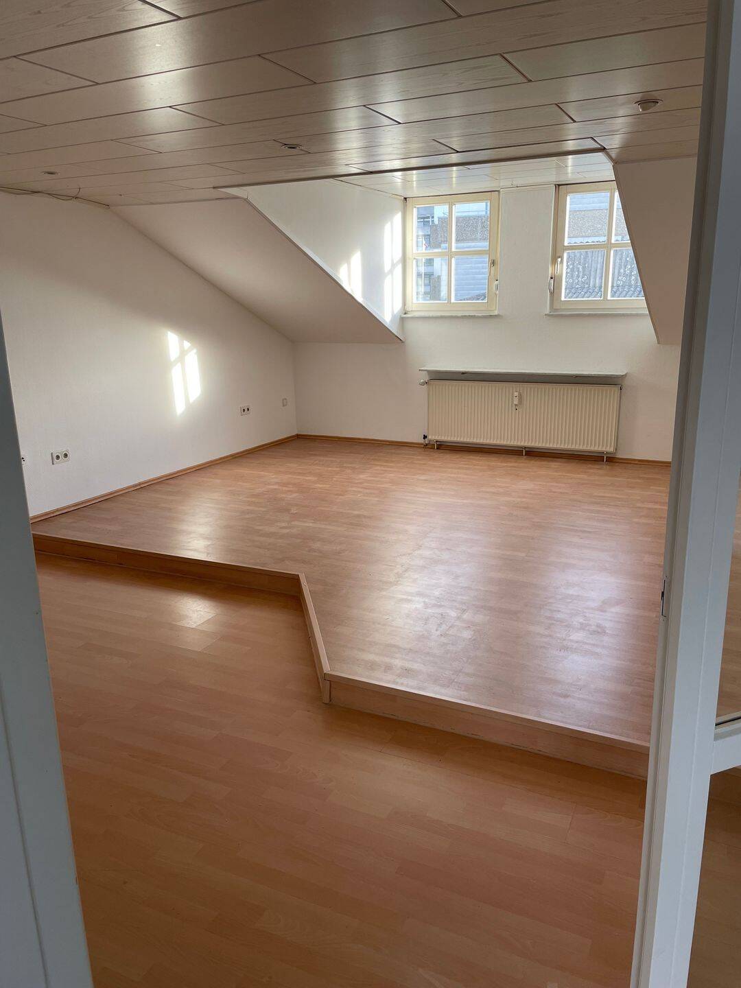Lichtdurchflutete 3-Zimmer-Wohnung im Herzen Pforzhei, 75172 Pforzheim (Brötzingen Innenstadt Südweststadt Weststadt)