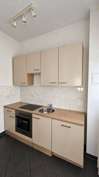 Nachmieter gesucht – mieterseitige EBK vorhanden, 39112 Magdeburg (Leipziger Str. Sudenburg)