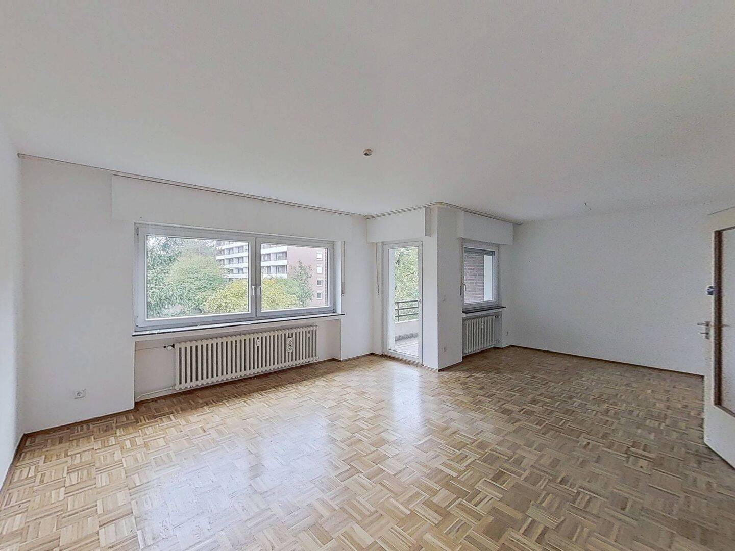 Schön geschnittene 2-Zi.-Whg. mit BALKON und Wannenbad in Bielefeld-Senne, 33659 Bielefeld (Senne)