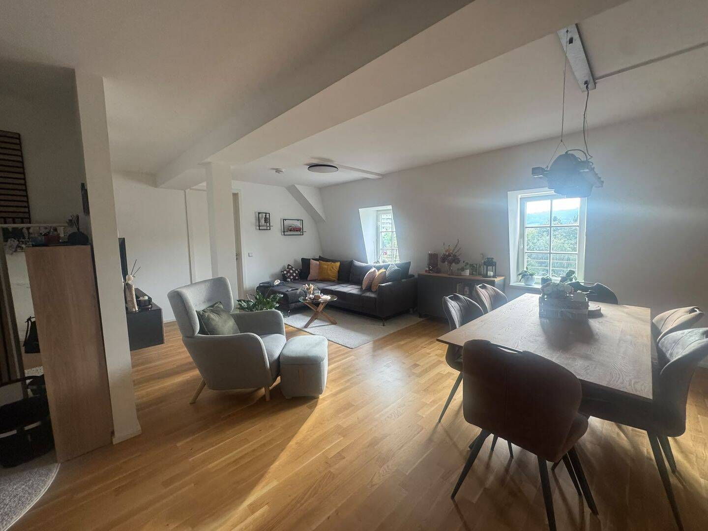 *** Moderne 2-Raum-Wohnung mit hochwertiger Ausstattung und Fußbodenheizung in Flöha ***, 9557 Flöha