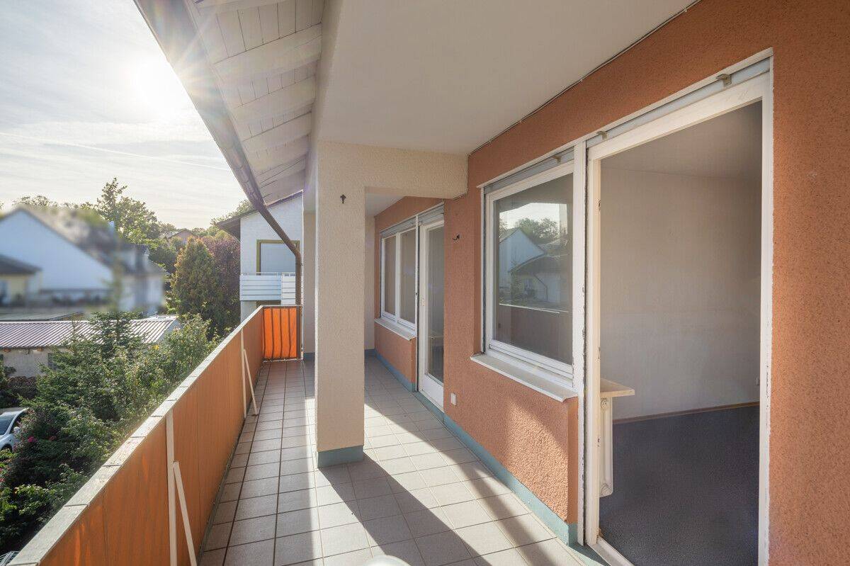 Sofort verfügbar: Gepflegte 2-Zimmer-Wohnung mit Loggia und Stellplatz, 86825 Bad Wörishofen