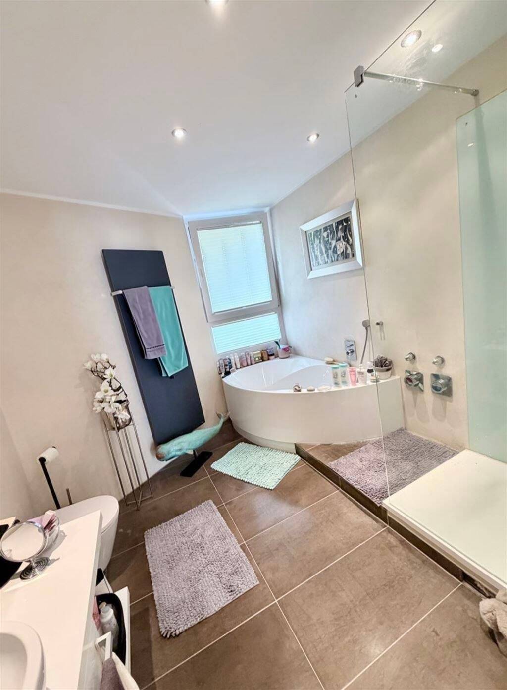 Perfekte ETW, Balkon, EBK, zzgl TG Stellp., Badewanne u Du, begeh. Schrank, Keller, 96450 Coburg