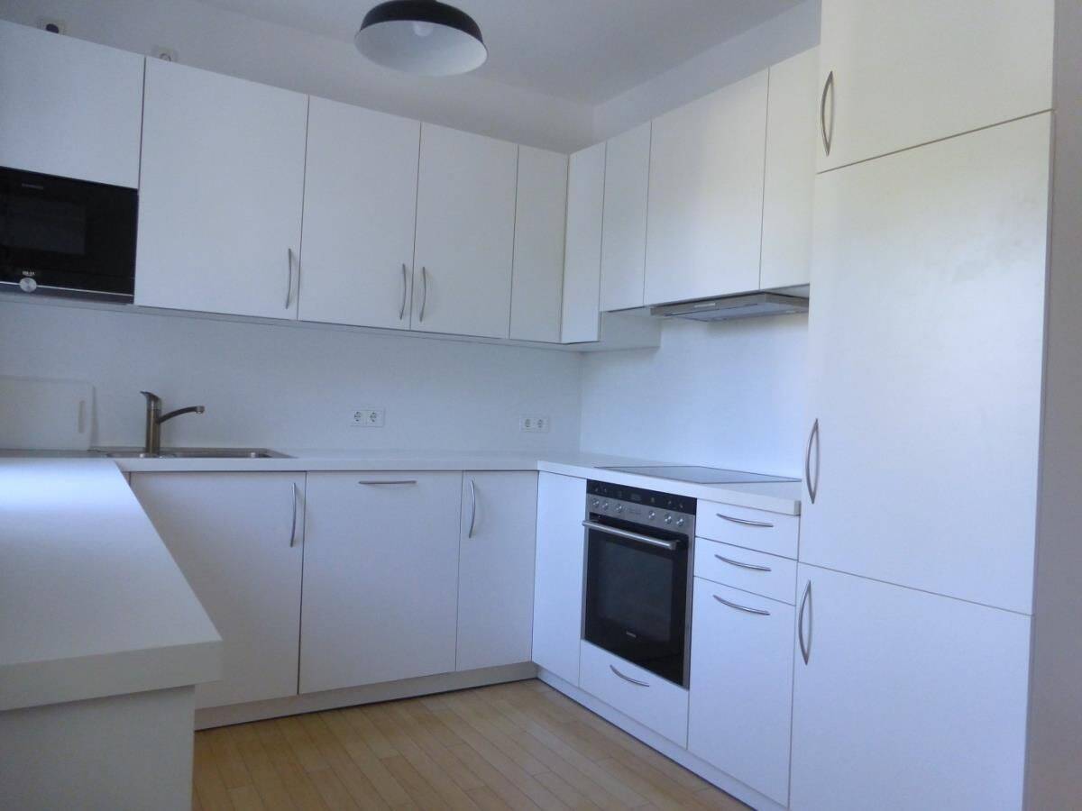 WOHNEN IN GRÜNER TOPLAGE! Heimelige, sanierte 2 ZW in Zweifamilienhaus mit ausgestatteter Wohnküche, Kamin, großem Ba…, 90480 Nürnberg (Gleißhammer Mögeldorf Tiergarten Weichselgarten Zerzabelshof)