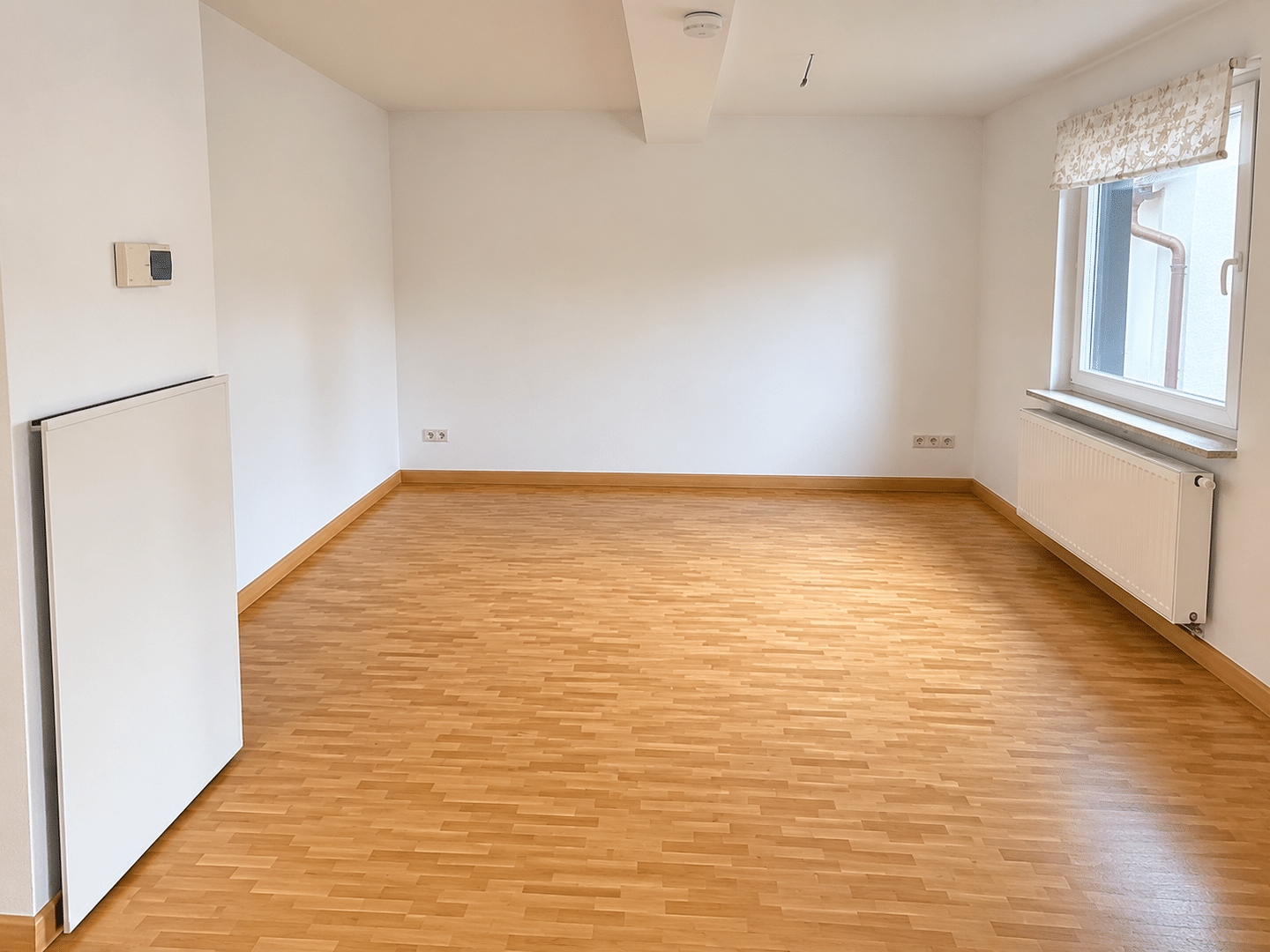 Siegen-Oberstadt: 2-Zimmer-Wohnung mit Gartenmitbenutzung, 57072 Siegen
