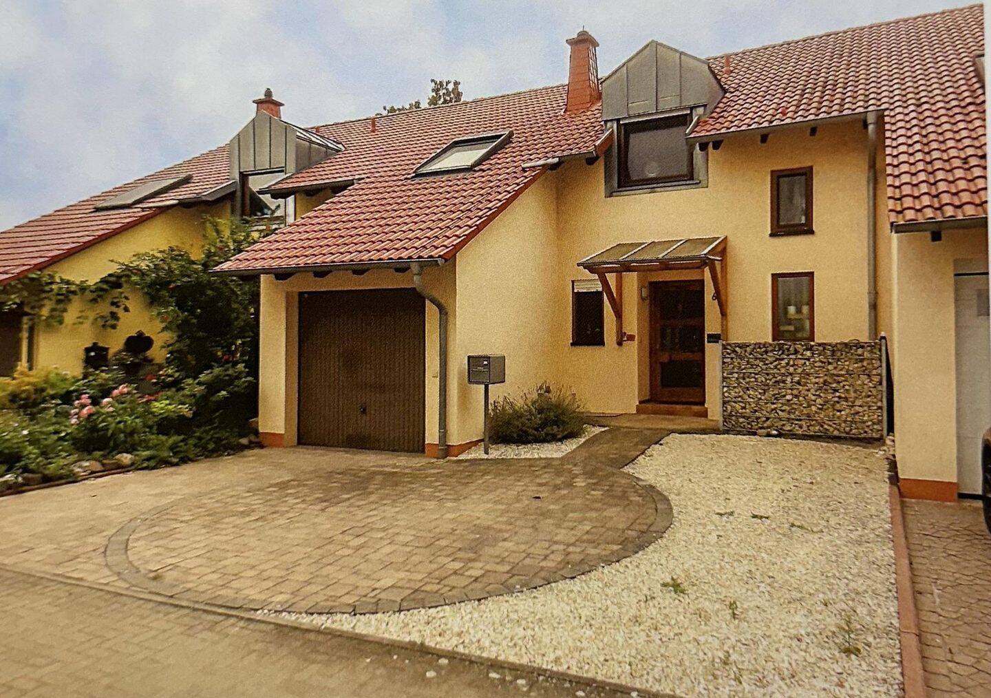 Gepflegtes Einfamilienhaus in Ortsrandlage Ludwigshafen Ruchheim, 67071 Ludwigshafen am Rhein (Oggersheim Ruchheim)