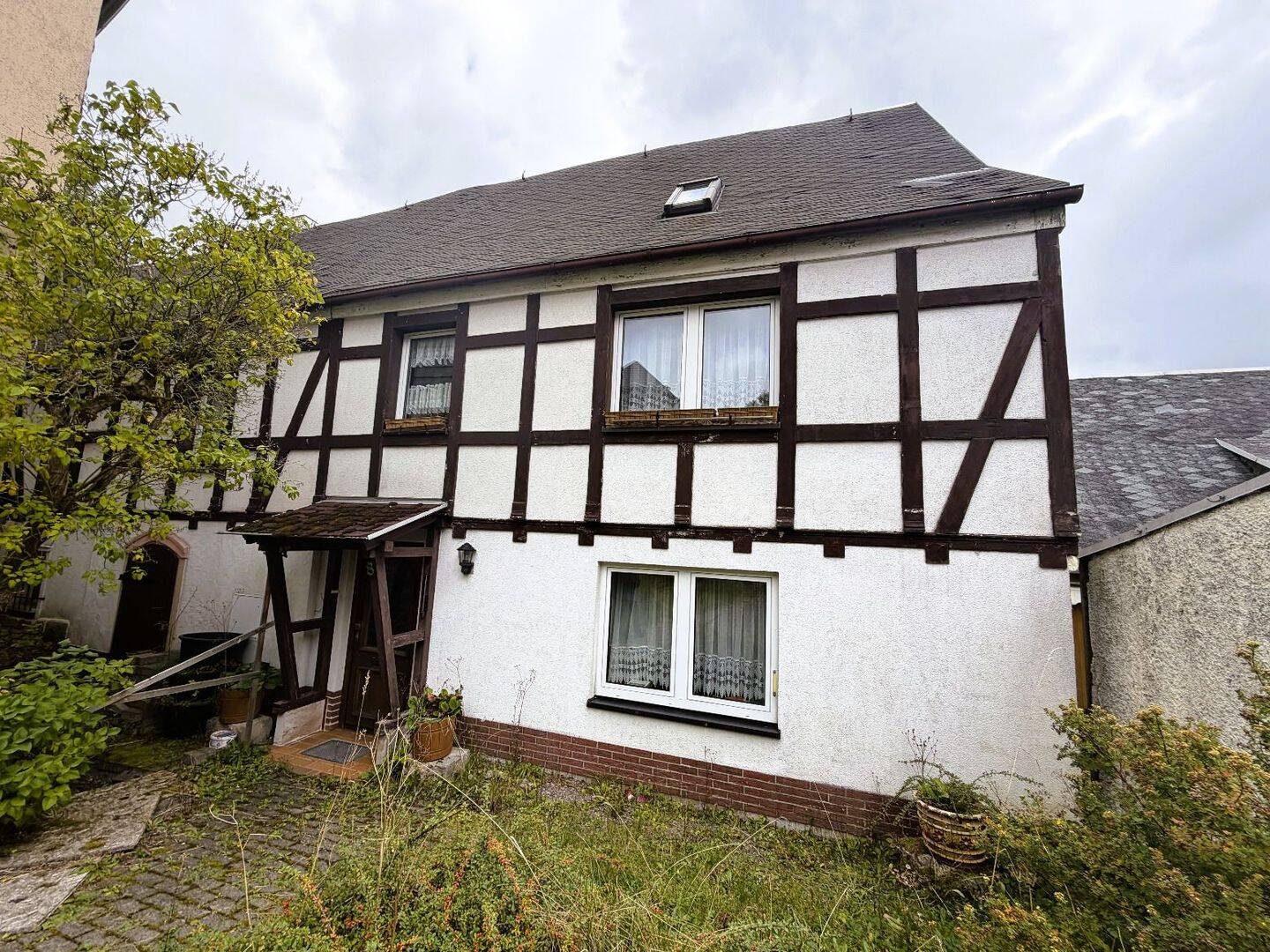 Historisches Wohnhaus mit Charakter und viel Potenzial in zentraler Ortslage von Manebach, 98693 Ilmenau