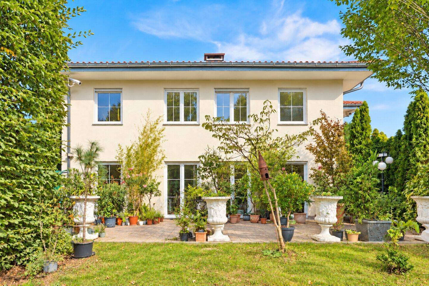 Mediterrane Villa auf parkähnlichem Grundstück, 88499 Riedlingen