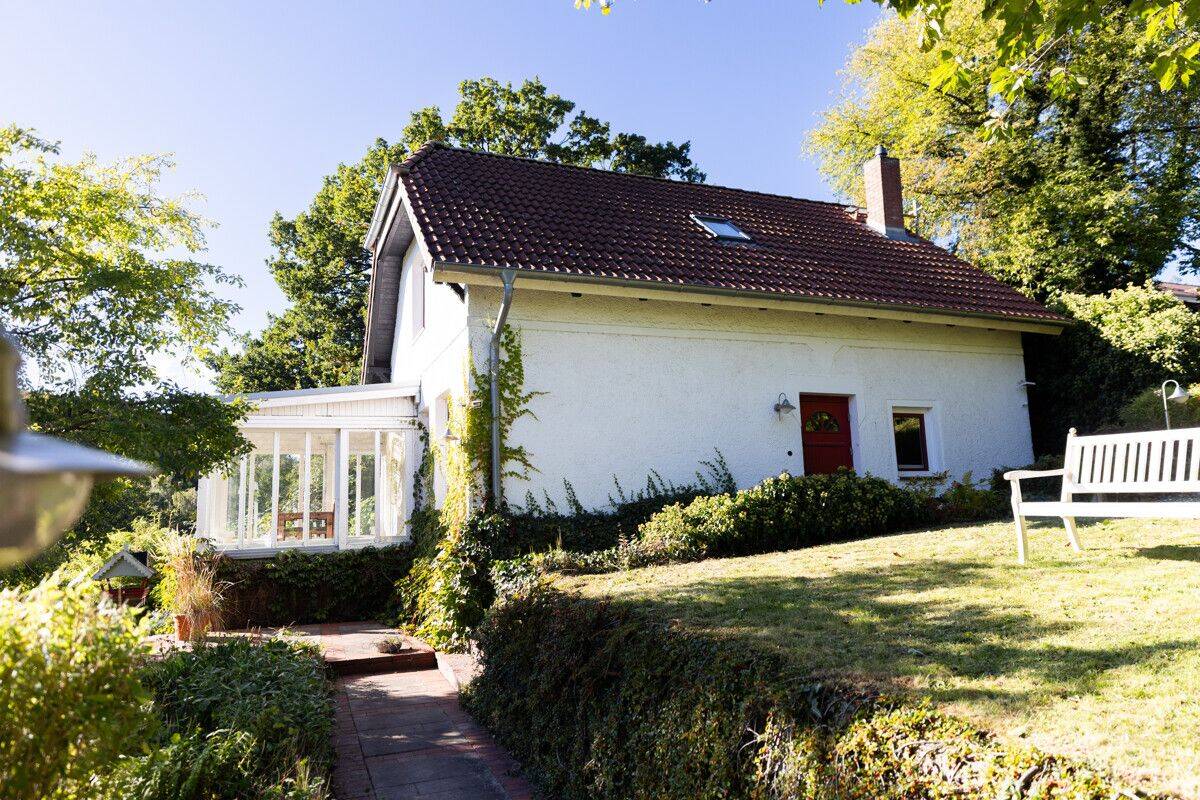 Modernes Einfamilienhaus mit zusätzlichem Baupotenzial – in zentraler Lage von Malente, 23714 Malente
