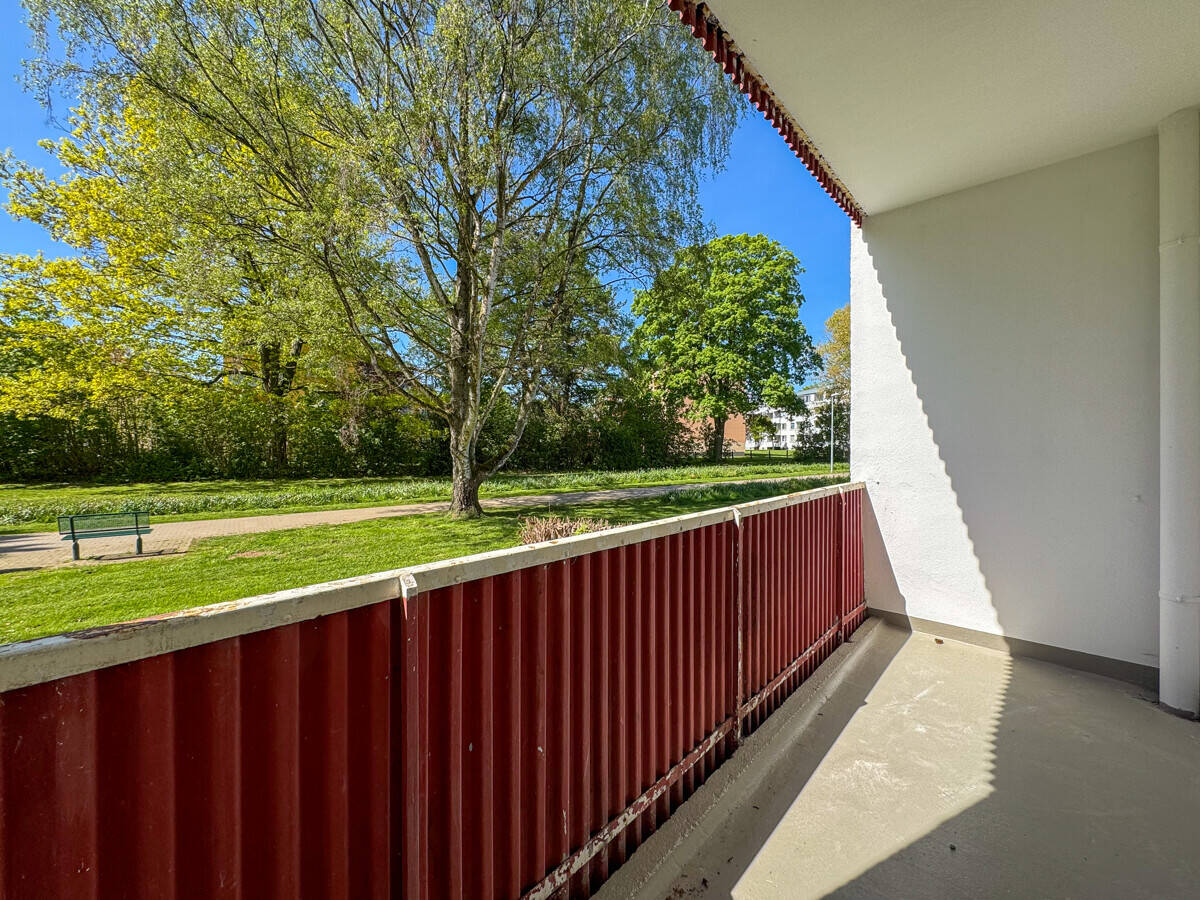 Moderne 4-Zimmer-Wohnung mit großem Balkon im herzen von Minden, 32425 Minden