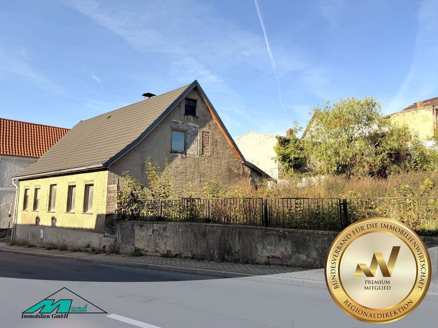 Einfamilienhaus mit ca. 750 m² großen Grundstück, 6682 Teuchern