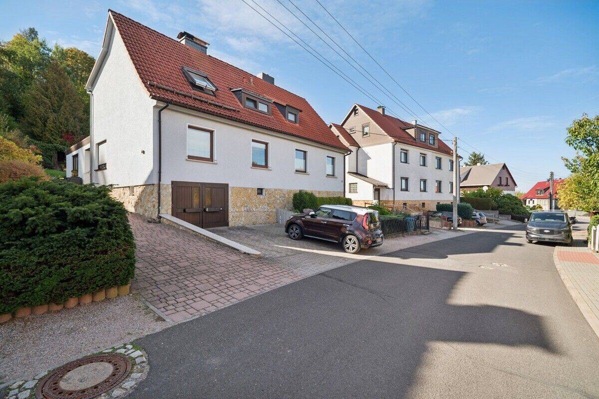Provisionsfrei – Doppelhaushälfte mit schönem Garten und Blick ins Grüne, 98693 Ilmenau