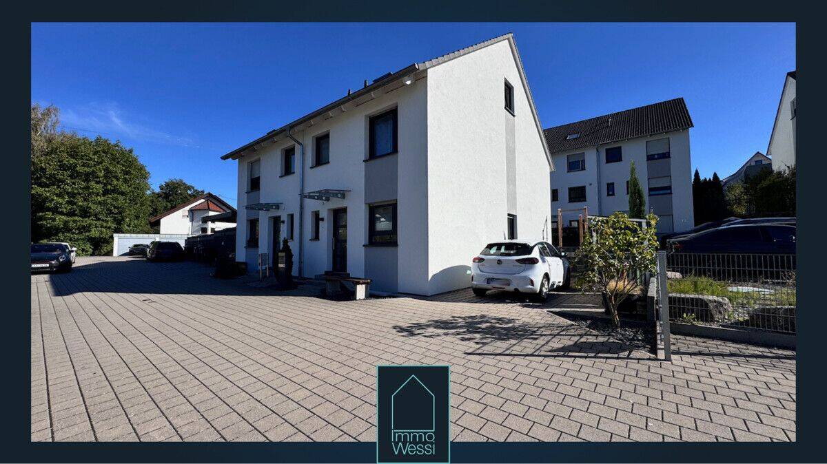 Wohnen am Dorfbach! Tolle DHH mit 2 KFZ-Stellplätzen in Langenalb, 75334 Straubenhardt