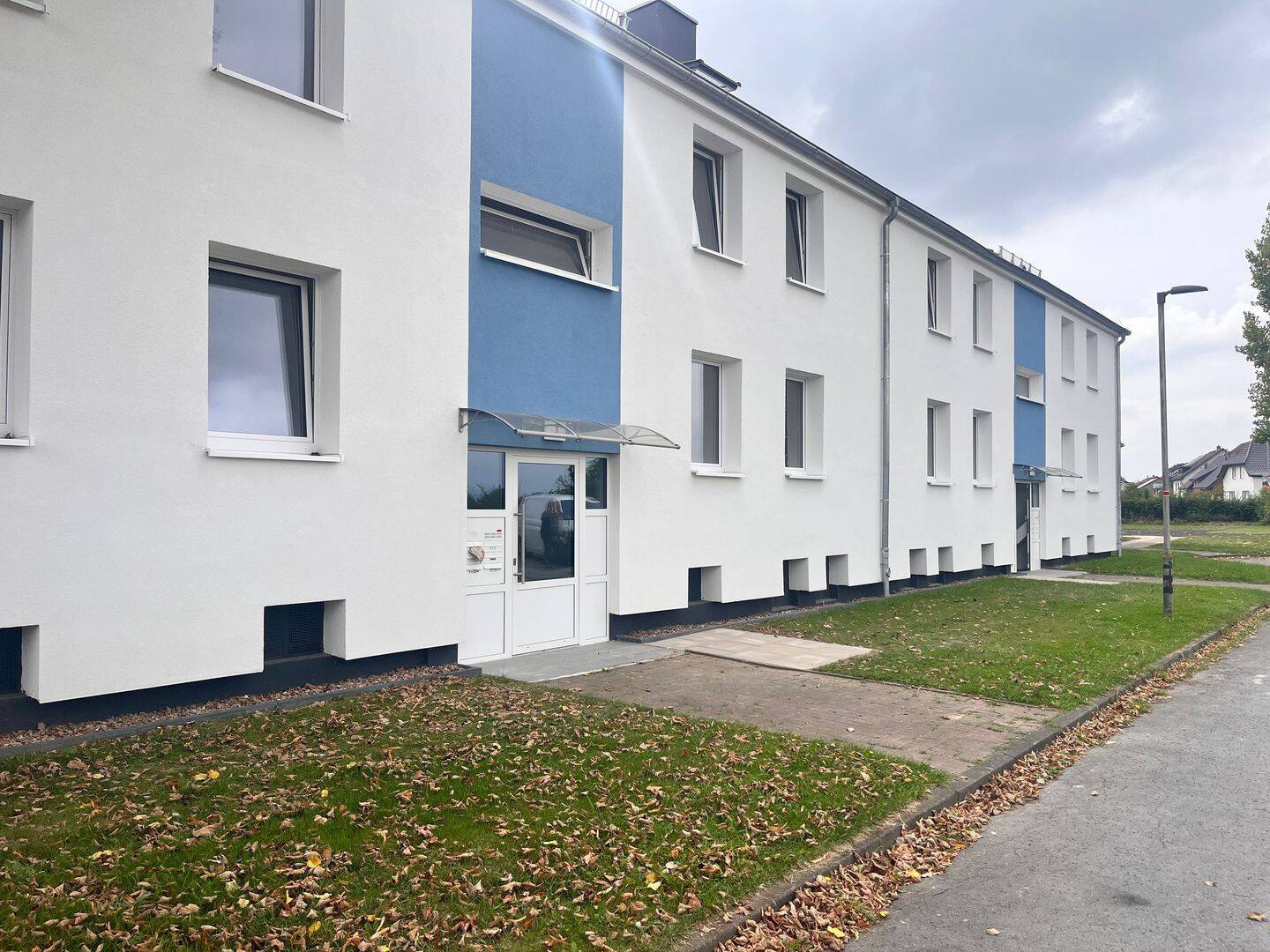 Helle Dachgeschosswohnung in Enger – Ideal für Singles oder Paare, 32130 Enger