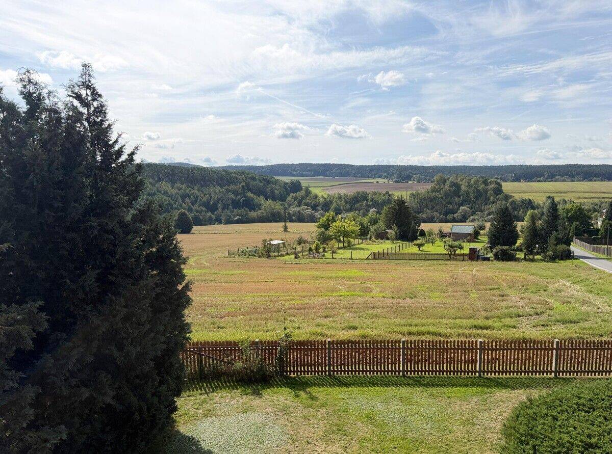 Sehr gepflegter Dreiseitenhof mit Garten in traumhafter Landschaftslage, 7646 Stadtroda