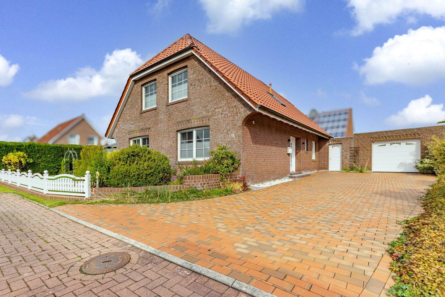 Einziehen und Wohlfühlen – Top Einfamilienhaus im schönen Runddorf Rysum, 26736 Krummhörn