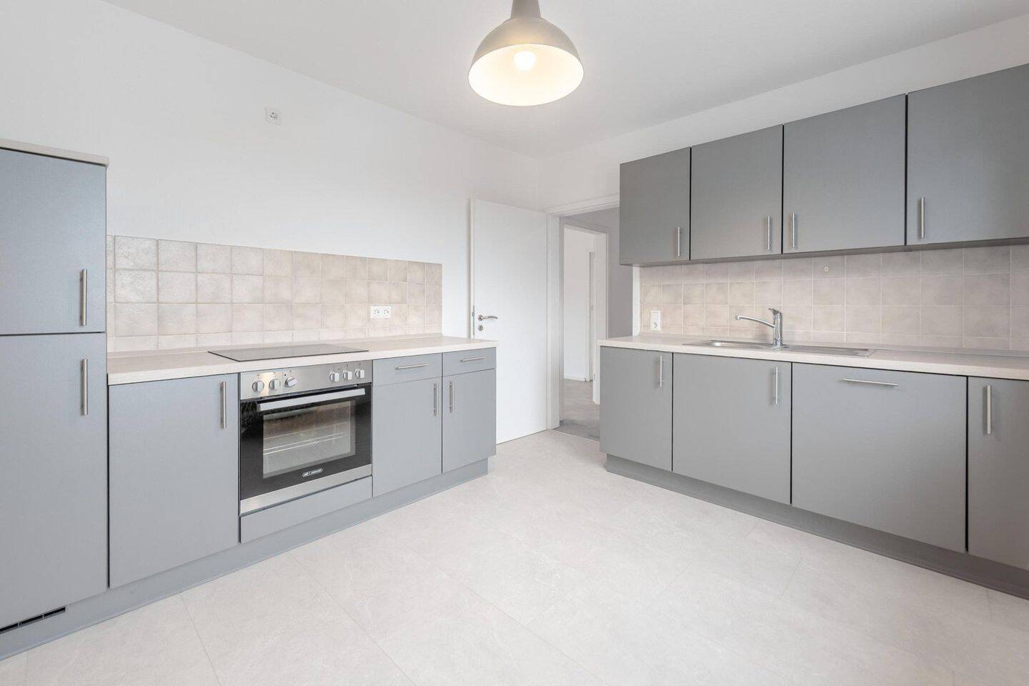 Helle 3-Zimmer-Wohnung mit großem Balkon im Herzen von Bensheim, 64625 Bensheim
