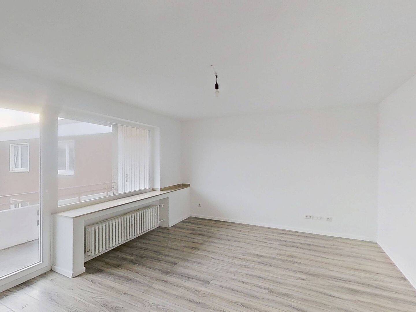 Moderne 3-Zi.-Whg. mit BALKON in Duisburg-Marxloh, 47169 Duisburg (Aldenrade Fahrn Marxloh Röttgersbach Wehofen)