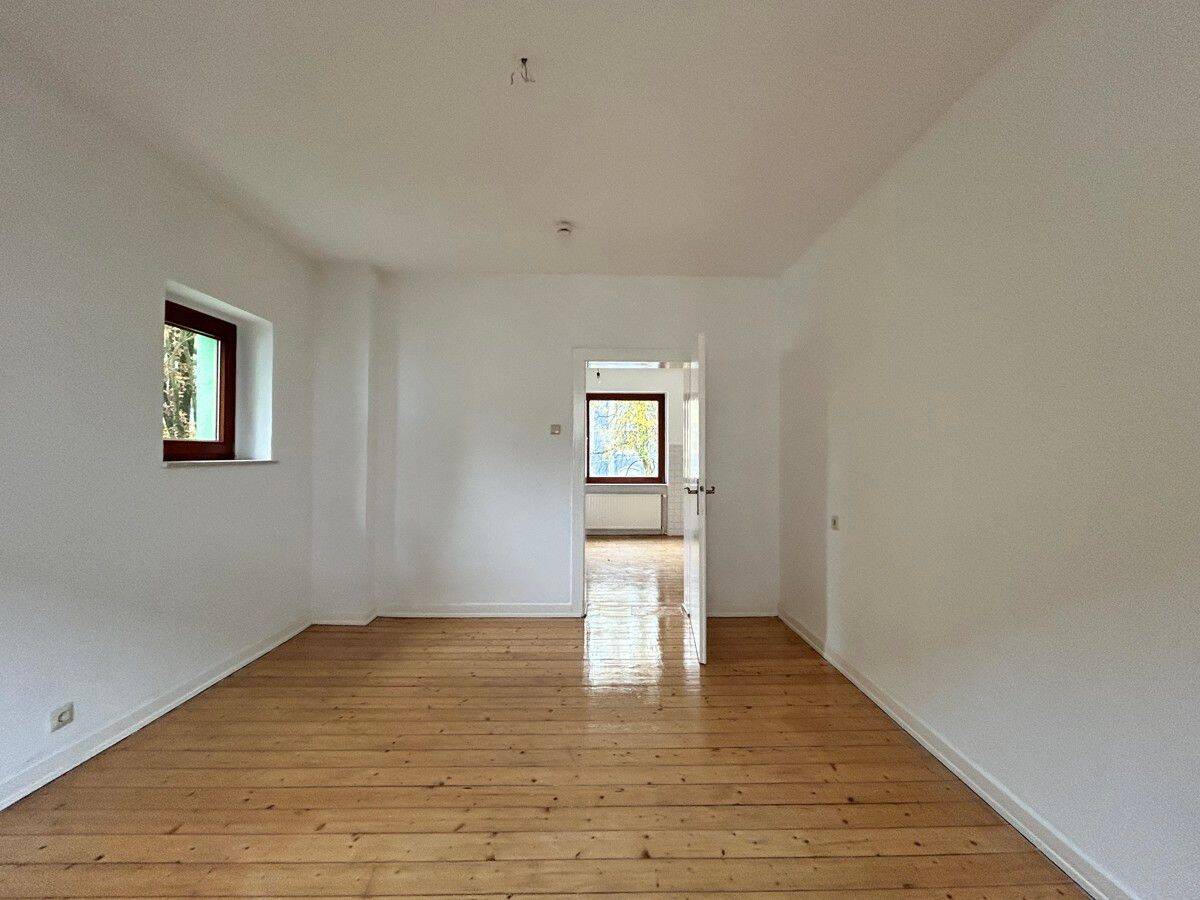 Charmante Altbauwohnung im Top-Zustand, 42277 Wuppertal (Barmen)