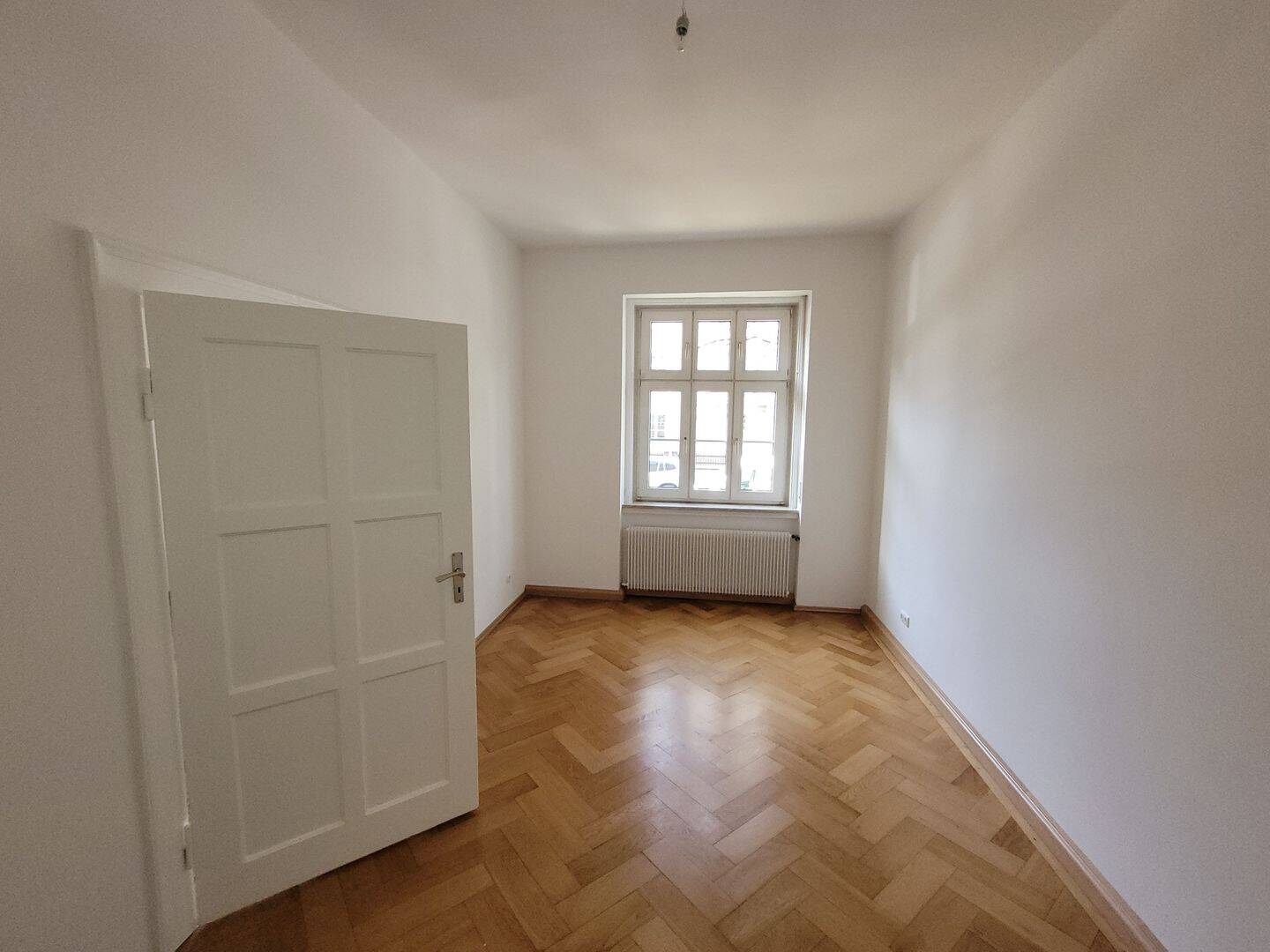4-Zimmer Altbauwohnung am Rotkreuzplatz, 80634 München (Neuhausen-Nymphenburg)
