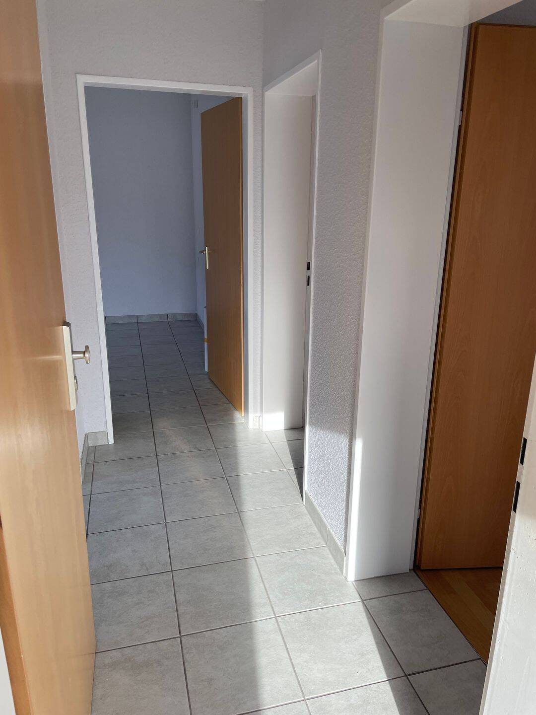 Schön-geschnittene, helle, ruhige 2-Zi-Whg. in WEILBACH, 65439 Flörsheim am Main