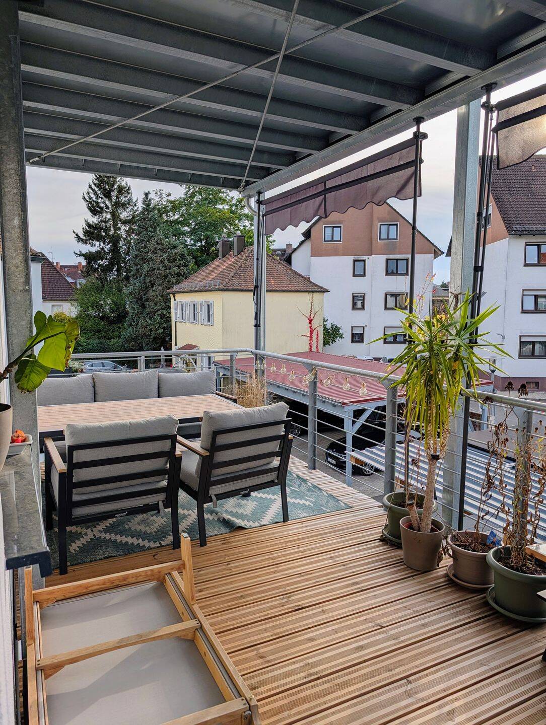 Hochwertig sanierte 4-Zimmer-Wohnung mit Balkon, EBK, Stellplatz, citynah, 95444 Bayreuth (Altstadt City Gartenstadt Kreuzstein Neue Heimat)