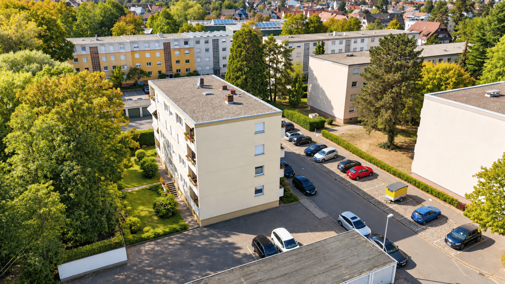 Großzügig wohnen in St. Georgen – 4 Zimmer, zwei Balkone EUR 385.000,– inkl. Stpl., 79111 Freiburg im Breisgau