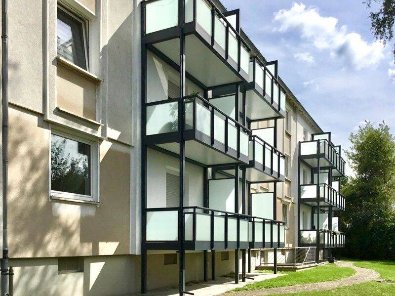 Zentral gelegene 3-Zimmer-Wohnung mit Tageslichtbad und Balkon, 30926 Seelze