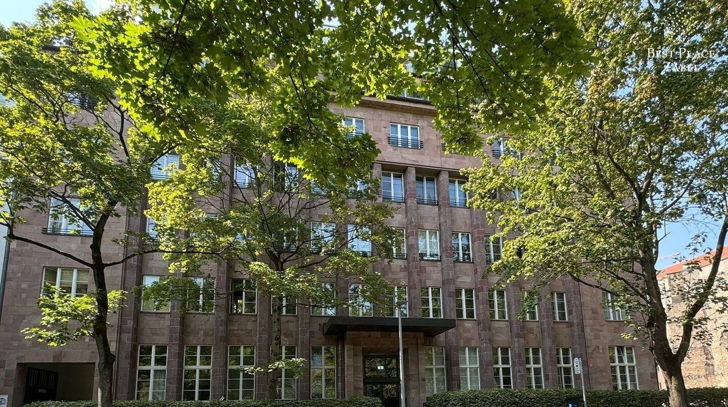 Prachtvolles historisches Gebäude: Möblierte Wohnung mit Parkblick am Potsdamer Platz, 10785 Berlin (Mitte Kreuzberg Schöneberg Tiergarten)