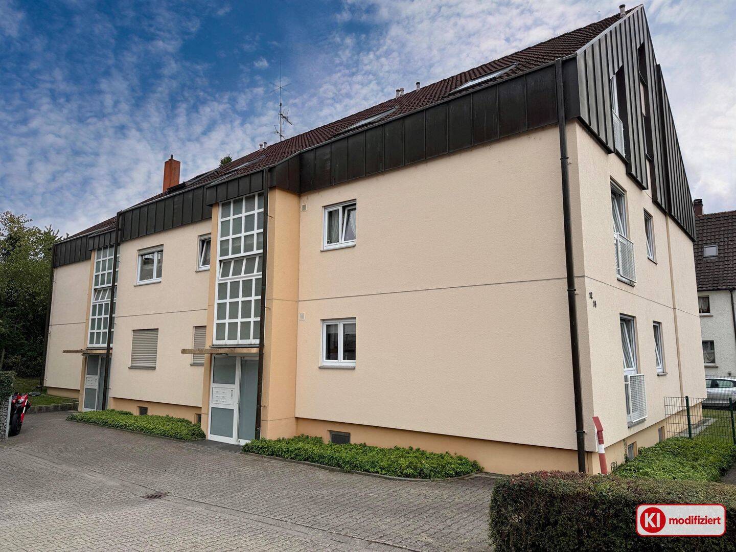 Besonderes Wohngefühl unterm Dach – 2- bis 3-Zimmer-Wohnung mit Balkon, 76571 Gaggenau