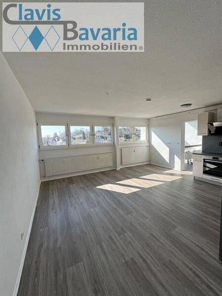 neu renovierte 2-Zi.-Wohnung mit überd. Süd-Balkon, neue Einbauküche, 7. OG m. Aufzug, 94474 Vilshofen an der Donau