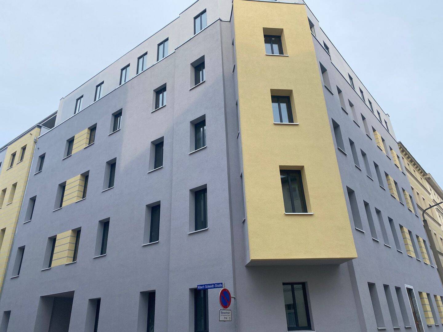 5-Raum-Wohnung mit Balkon, Aufzug und Fußbodenheizung!, 6110 Halle (Saale) (Damaschkestraße Gesundbrunnen Innenstadt Lutherplatz Saaleaue)
